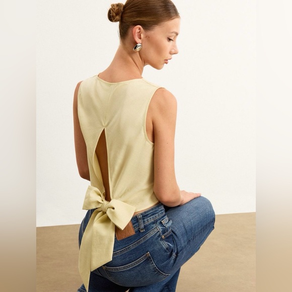 Tie-Back Bow Tank Top - Picture 6 of 7
